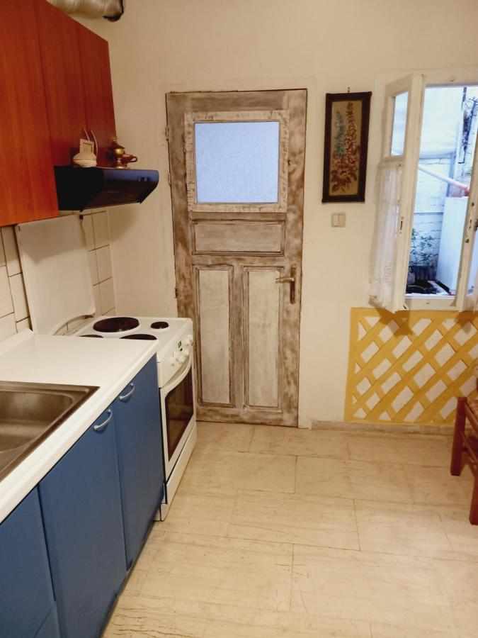Appartement Στην Αυλή Της Ράχης à Kalamata Extérieur photo