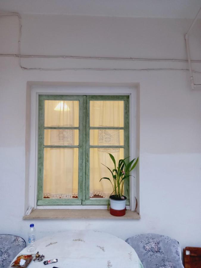 Appartement Στην Αυλή Της Ράχης à Kalamata Extérieur photo