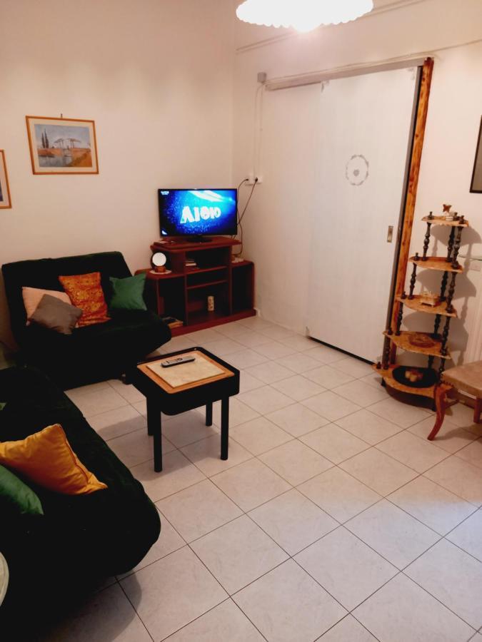 Appartement Στην Αυλή Της Ράχης à Kalamata Extérieur photo